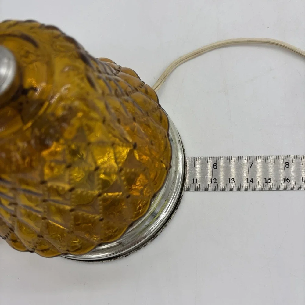 Two Pair Vintage Amber Glass Quilted Lamps Boudoir Bedroom Kitchen Tabletop